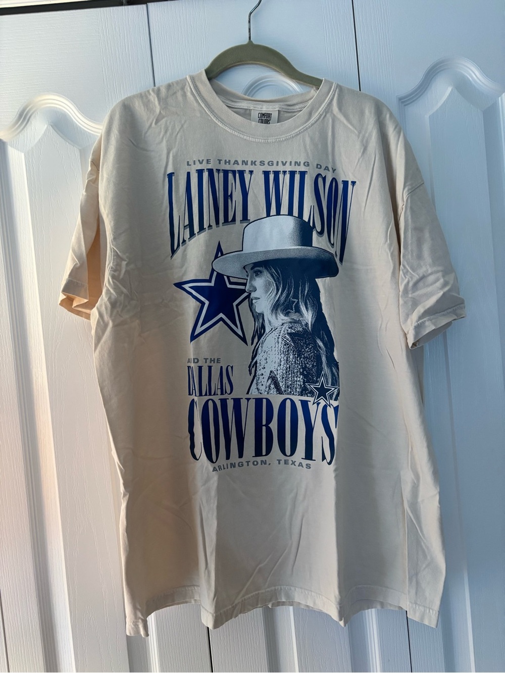 Lainey Wilson Dallas Cowboys Graphic Tee